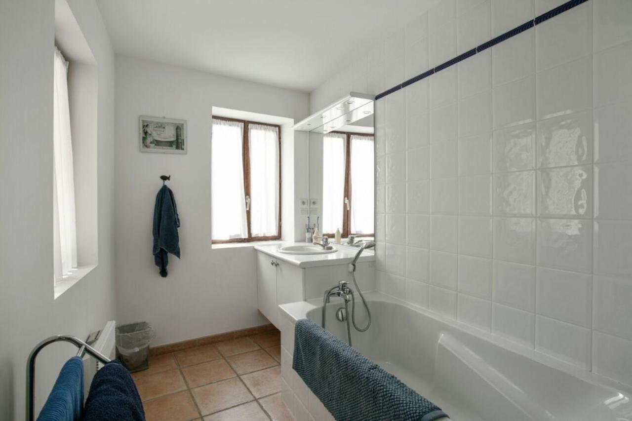 Charming And Quaint 2-Bed House In Marseillan Villa Buitenkant foto